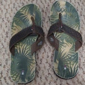 (On Hold)Tommy Hilfiger flip flops